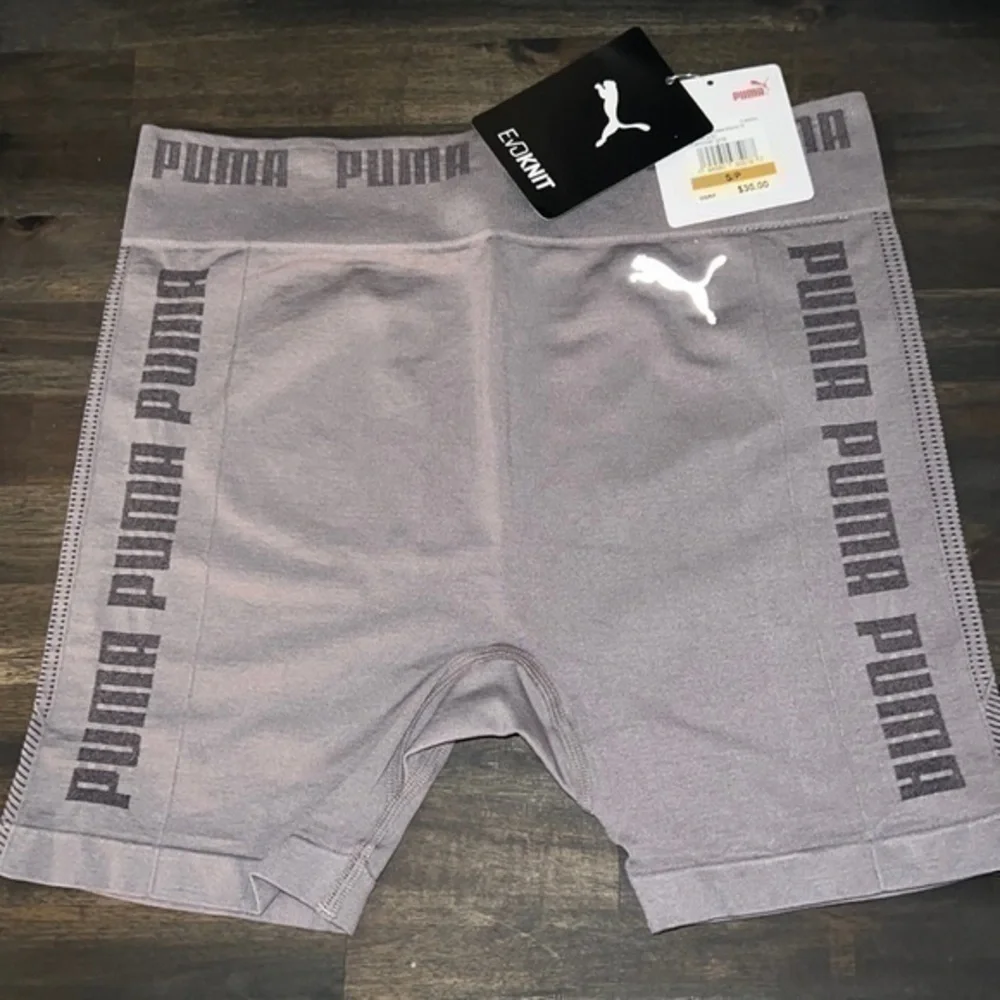 NWT PUMA Evoknit Seamless 5inch shorts